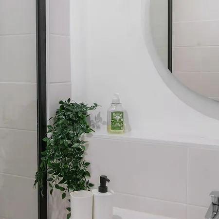 Le Thermale 2 - Design, Quartier Thermal Apartment *
